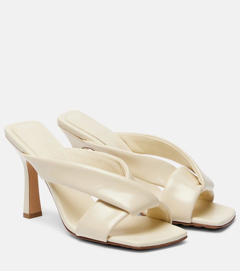 Bottega Veneta Riva 90 leather thong sandals