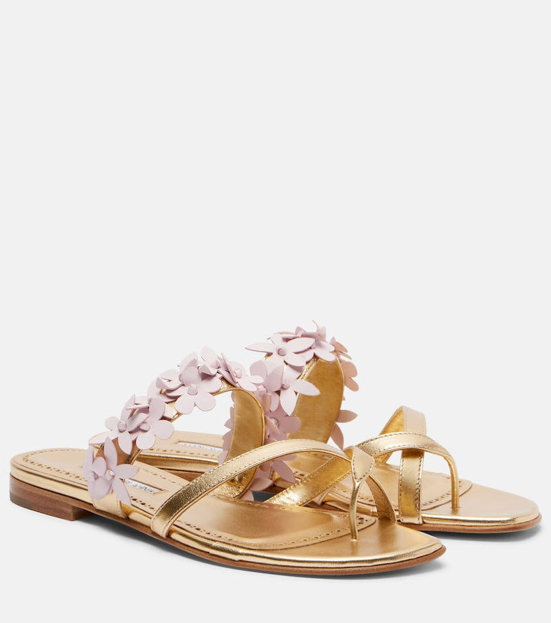 Manolo Blahnik Fiosa applique leather thong sandals in Gold