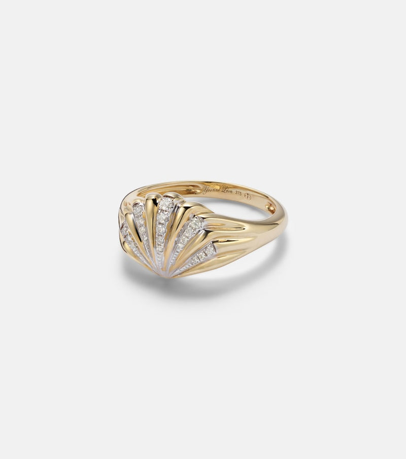 Yvonne Leon Baby Chevaliere 9kt ring with diamonds
