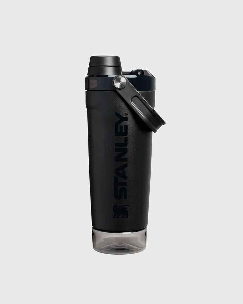 Stanley the Activate Shaker Black