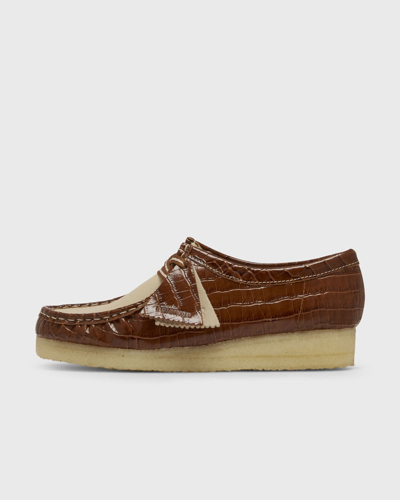 Clarks Wallabee. Brown