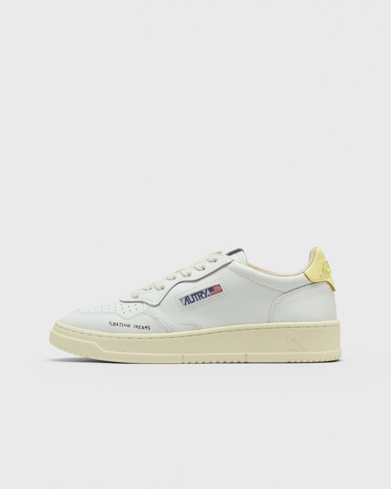 Autry Action Shoes Medalist Low WOM White