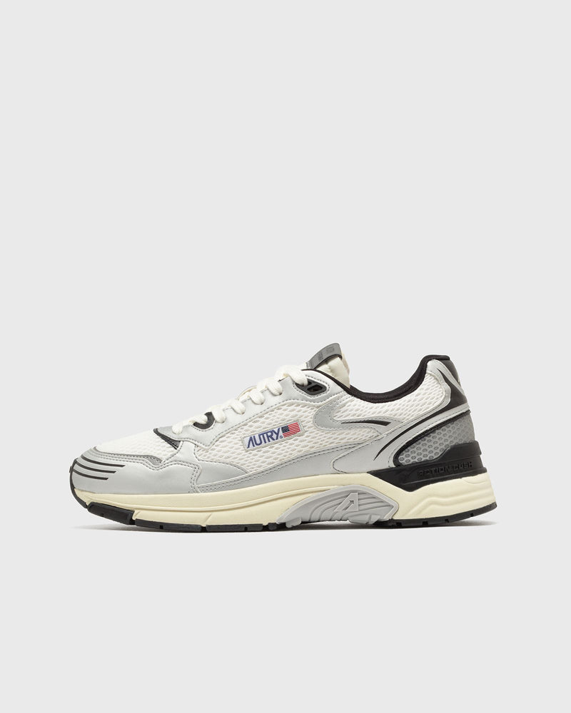 Autry Action Shoes Hyperway Low WOM White