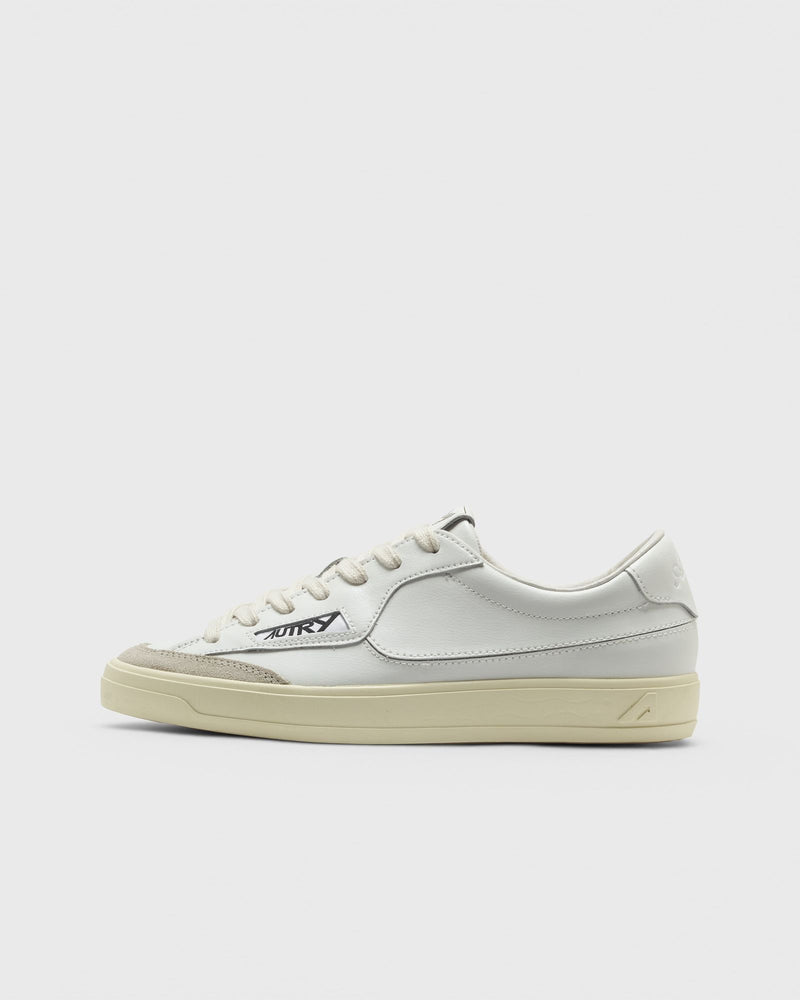 Autry Action Shoes Windscape Low WOM White