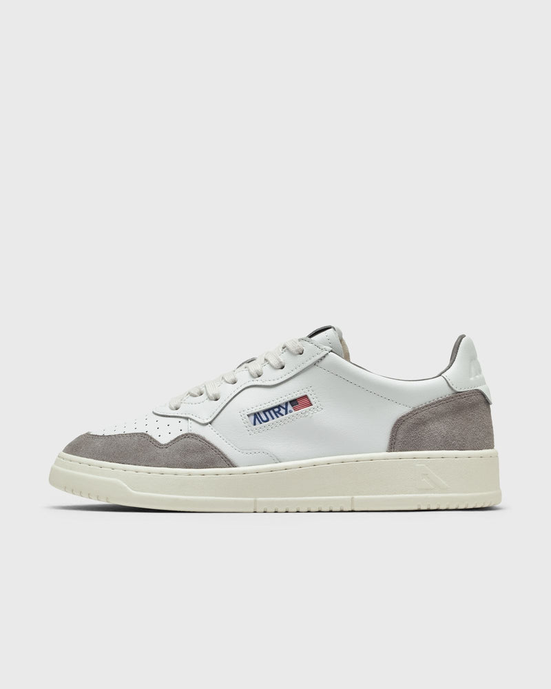 Autry Action Shoes Medalist Low White