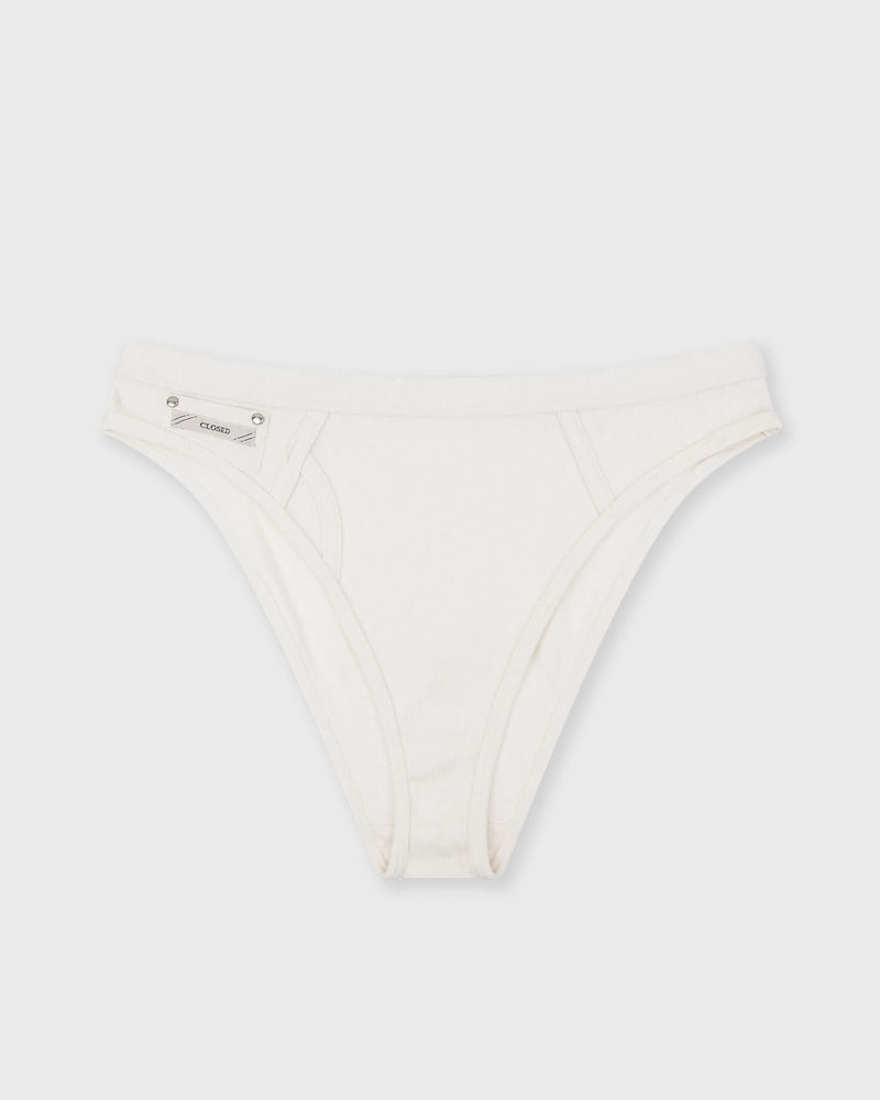 Closed X Love Stories Enith Beige