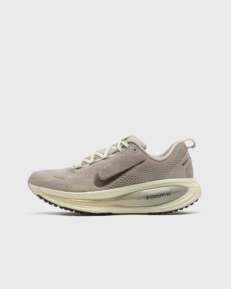 Nike Womens Vomero 18 Se Brown