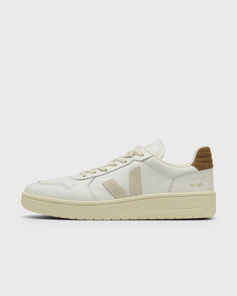 Veja V-82 II Leather White
