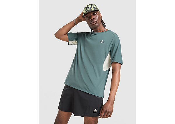 Nike ACG Chase T-Shirt green