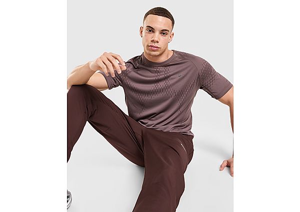 Nike Stride T-Shirt purple