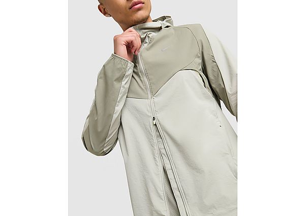 Nike Stride+ Jacket green