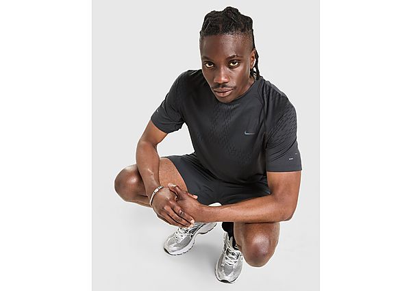 Nike Stride Plus T-Shirt black