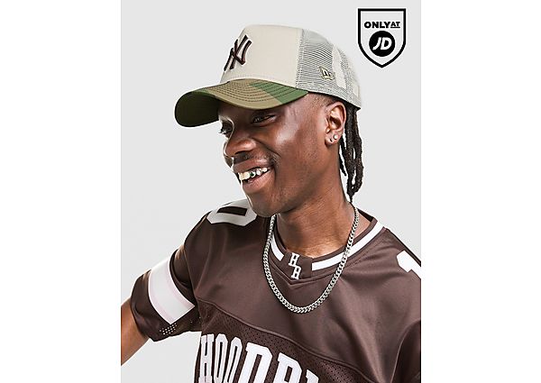 New Era MLB New York Yankees Trucker Cap Beige