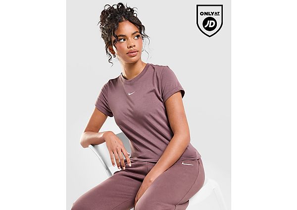 Nike Essential Sportswear Chill Knit T-Shirt purple